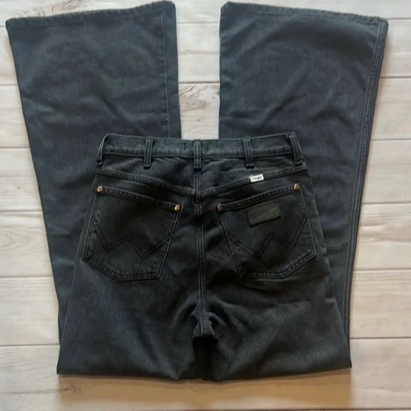 Wrangler Dark Gray Flare Jeans 32 - Picture 7 of 7